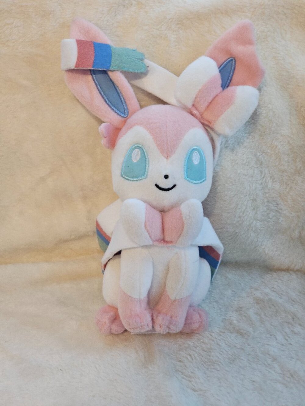Pokémon Sylveon 8" Plush